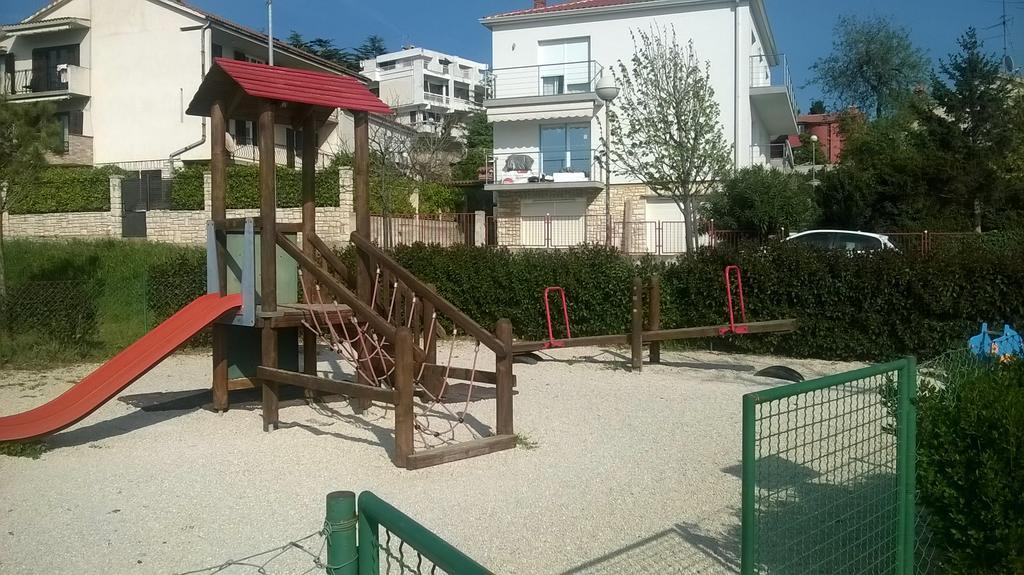 Olivera Apartments Pula Luaran gambar
